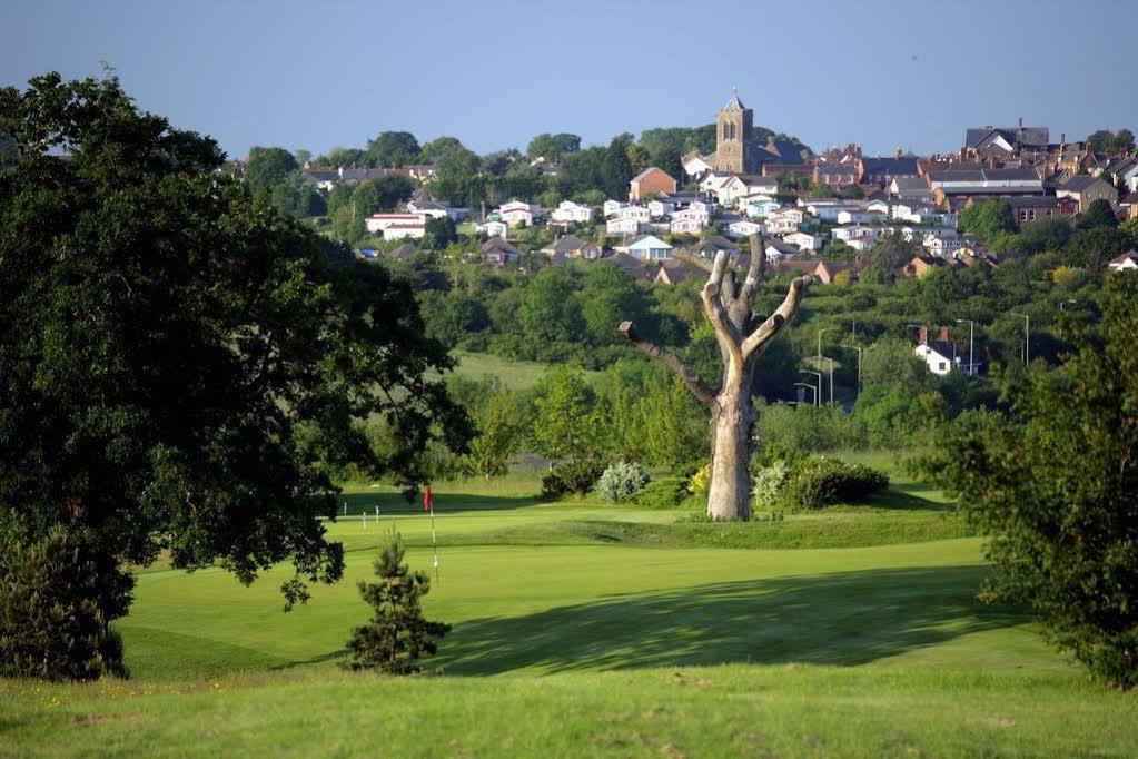 The Wiltshire Hotel, Golf And Leisure Resort Swindon Dış mekan fotoğraf